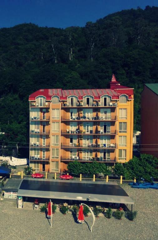 Hotel Lazuri In كفارياتي المظهر الخارجي الصورة